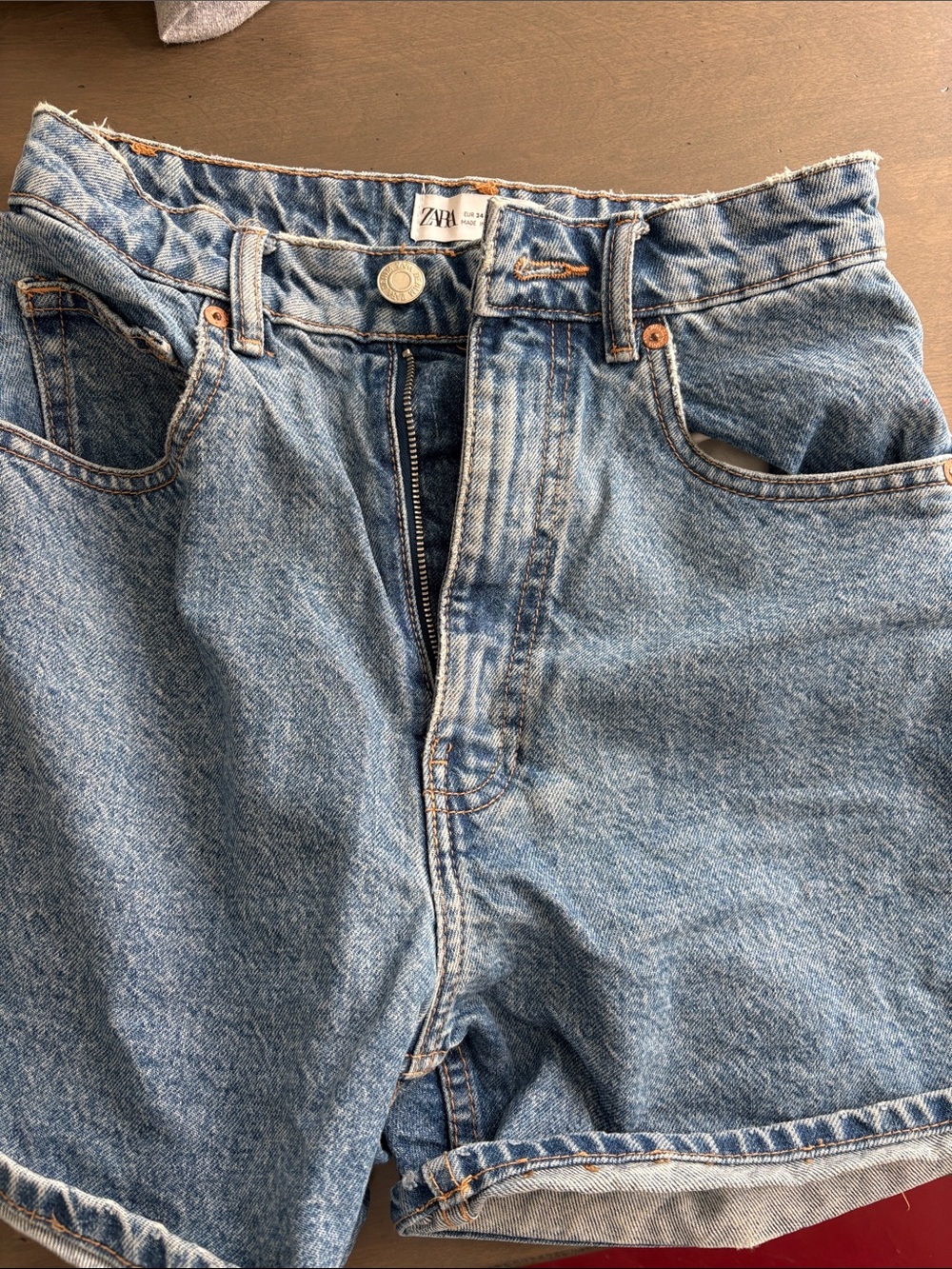 Zara Women’s Light Wash Relaxed Denim Shorts